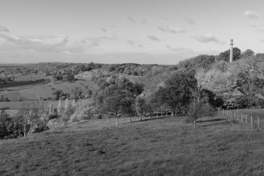Somerset Compton Dundon 'daki Polden Yolu' ndaki Amiral Hood Anıtı 'nın manzara fotoğrafı.