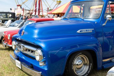 Dorchester. Dorset. Birleşik Krallık. 5 Ekim 2025. Dorset County Show 'da bir Ford F100 kamyonet sergileniyor.