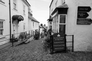 Clovelly. Devon. Birleşik Krallık. 28 Eylül 2024. Clovelly Köyü 'nün fotoğrafı. Kuzey Devon kıyısında.