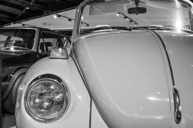 Sparkford. Somerset. Birleşik Krallık. 12 Ocak 2025. 1979 'dan kalma üstü açık Volkswagen Beetle, Somerset' teki Haynes Motor Müzesi 'nde sergileniyor.