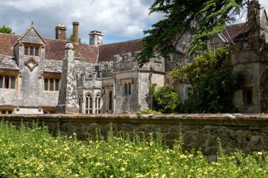 Athelhampton. Dorset. Birleşik Krallık. 2 Temmuz 2025. Dorset 'teki Athelhampton evinin fotoğrafı.