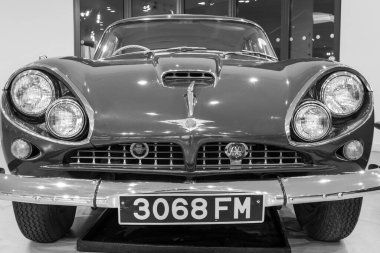 Sparkford. Somerset. Birleşik Krallık. 12 Ocak 2025. 1963 'ten bir Mark 1 Jensen C-V8 Somerset' teki Haynes Motor Müzesi 'nde sergileniyor.