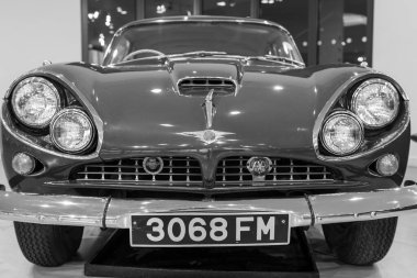 Sparkford. Somerset. Birleşik Krallık. 12 Ocak 2025. 1963 'ten bir Mark 1 Jensen C-V8 Somerset' teki Haynes Motor Müzesi 'nde sergileniyor.