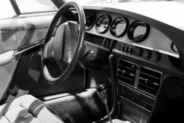 Sparkford.Somerset.Birleşik Krallık. 12 Ocak 2025. 1973 tarihli bir Citroen SM coupe Somerset Haynes Motor Müzesi 'nde sergilenmektedir.