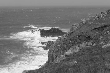 Cornwall 'daki Lands End' deki kayalıkların manzara fotoğrafı