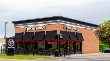 New Hartford, New York - 22 Haziran 2025: ABD 'de 2800' den fazla konumuyla 1983 'te kurulan 