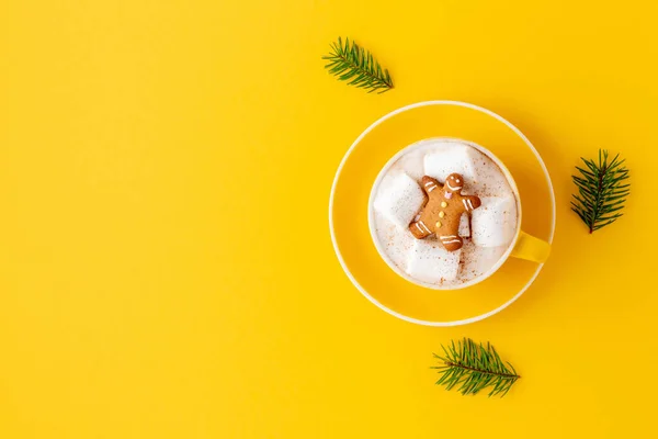 Latte Navidad Con Malvaviscos Pan Jengibre Forma Hombre Con Glaseado — Foto de Stock