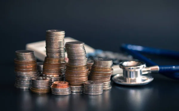 Pila Monedas Para Concepto Financiero Bancario —  Fotos de Stock