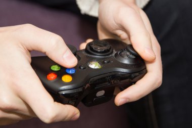 Ellerini o gamepad