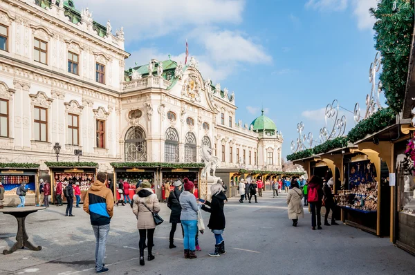 Mercado de Navidad Palacio Belvedere en Viena, Austria — Foto de Stock