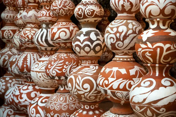 Pentole in terracotta di design — Foto Stock