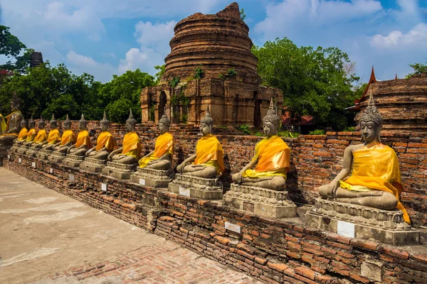 Budhha chedis i Ayutthaya — Stockfoto