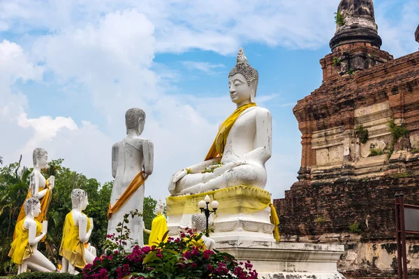 Buddha mit Jüngern Stockbild