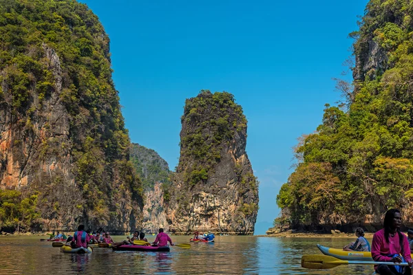 Canoas turísticas em Phuket — Fotografia de Stock