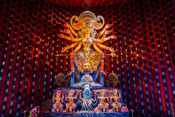 Mooie schitterende Durga idool — Stockfoto