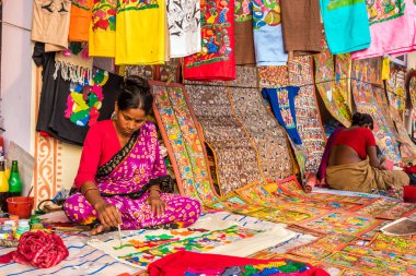 iş yerinde sanatçıları