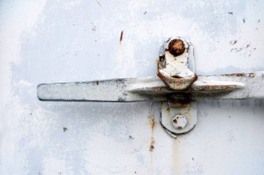 Beyaz Metal İç Mod Taşıyıcısının Eski Kilitleme Kolu.