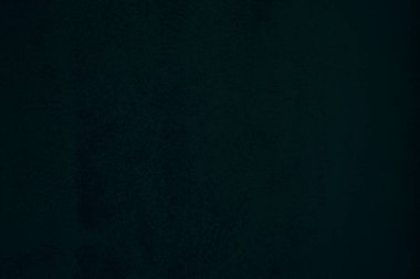 Yaşlı Grunge Tidewater Green Tone 'da duvardaki boyayı soyuyor..