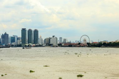 Asiatique görünümünü Chao Phraya Nehri kıyısında Bangkok Tayland