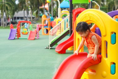 çocuklar için renkli Bahçesi