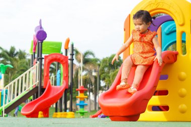 çocuklar için renkli Bahçesi