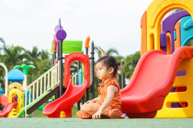 çocuklar için renkli Bahçesi