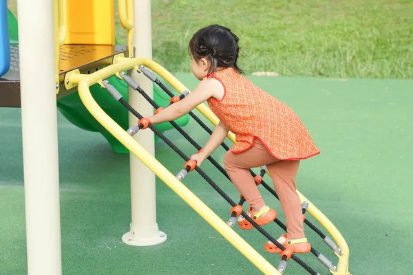 Parco giochi colorato per bambini — Foto Stock