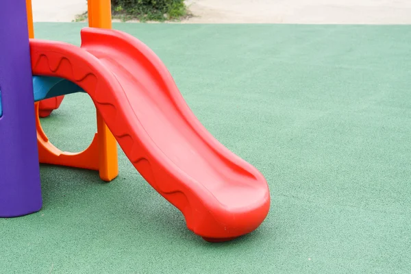 Colorido atractivo parque infantil — Foto de Stock