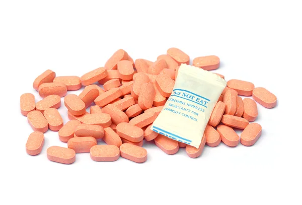 Vitamine C tabletten geïsoleerd — Stockfoto