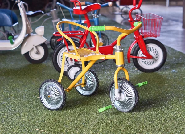Trehjuling för små barn — Stockfoto