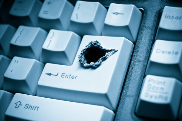 Нарушение компьютерной безопасности
