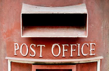 Kırmızı posta kutusu used