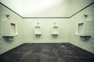 Erkekler için boş tuvalet