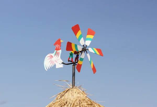 Renkli küçük Rüzgar değirmeni — Stok fotoğraf