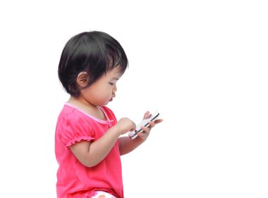 Asyalı çocuk bir smartphone ile oynamak