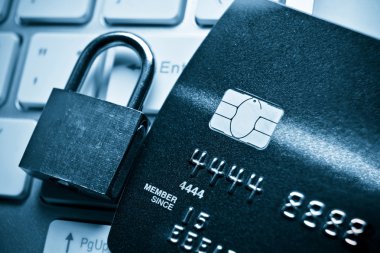 kredi kartı ve güvenlik kilidi