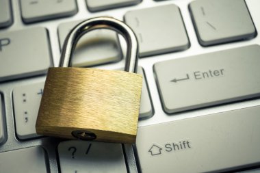 Güvenlik kilidi siyah bilgisayar klavye