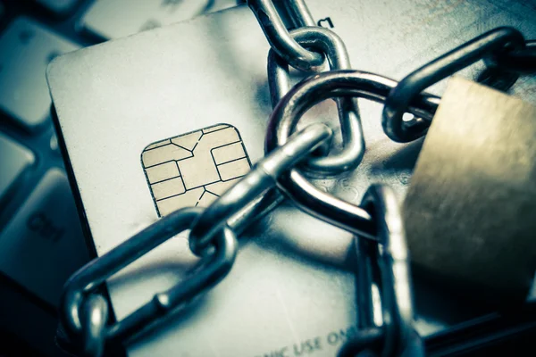 Credit cards and security lock — Stock Photo, Image