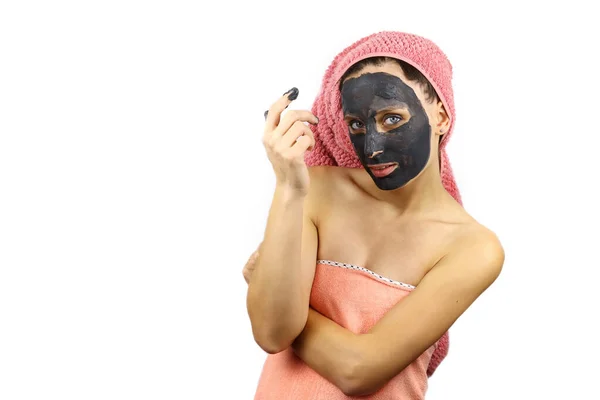 Retrato Una Chica Atractiva Una Máscara Cosmética Arcilla Procedimientos Spa —  Fotos de Stock