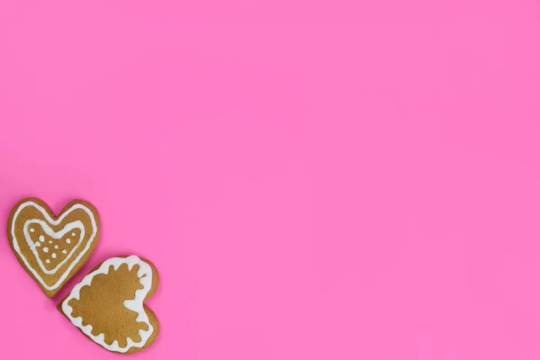 Пряничное Печенье Сердца Розовом Фоне — стоковое фото