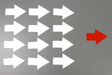 Kırmızı oklu liderlik kavramı