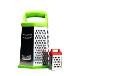 Metal büyük ve küçük rendeleyici beyaz arkaplanda izole edildi