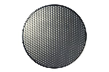 Alt metal pişirme kabı beyaza izole edilmiş.