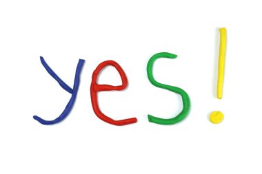 Evet, beyaza izole edilmiş renkli plastikten yapılmış bir kelime.