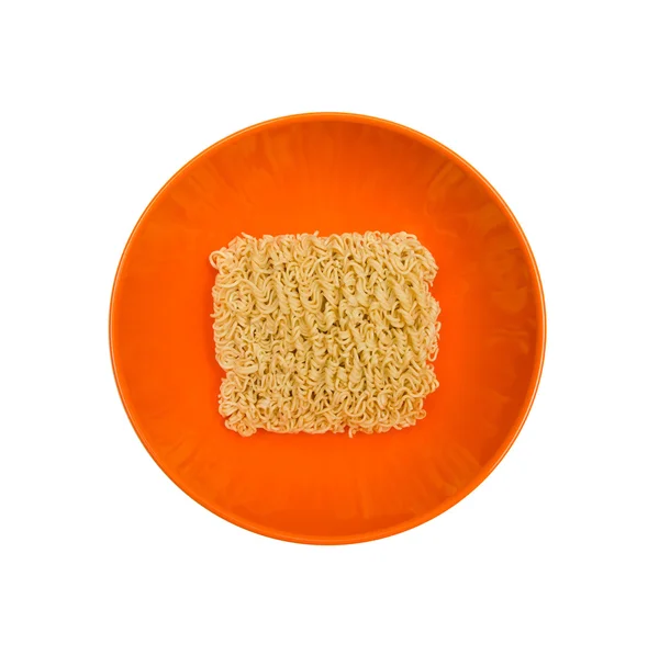 Torra instant Noodle i orange bowl på den vita bakgrunden — Stockfoto