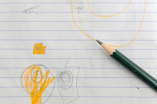 Kalem ve kağıt noot kitap yazmak yukarıya kapatmak — Stok fotoğraf