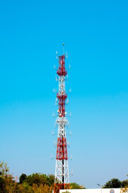 İletişim kulesi yüksek bina