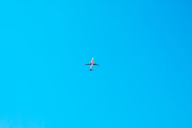 Gökyüzüne havalandığını uçak