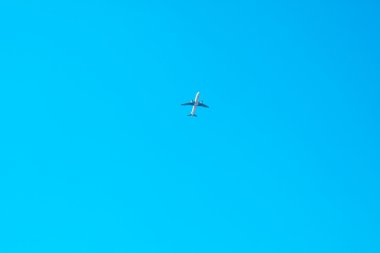 Gökyüzüne havalandığını uçak