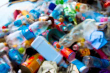 Aile içi çöp arka plan yığını. Büyük çöp yığını